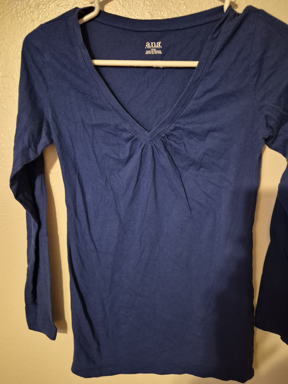 a.n.a Women's Long Sleeve V-Neck Top in Royal Blue